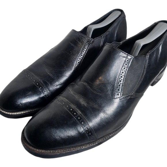 Madison Cap Toe Slip On Shoes/Black Leather Dress Shoes 10.5D - Picture 8 of 10